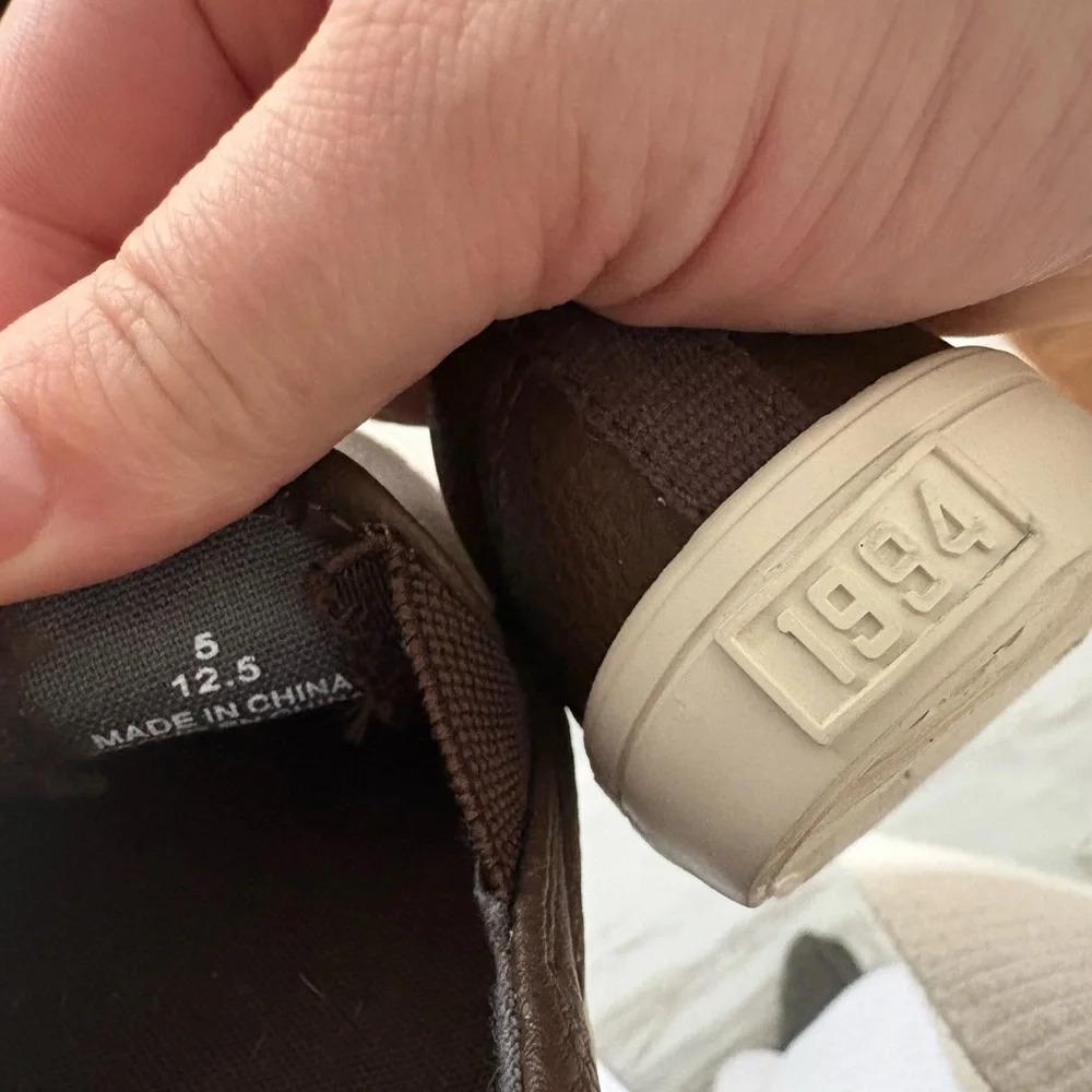 Old navy toddler slip on shoes